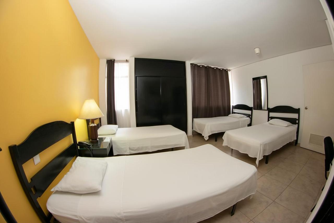 Hotel Americana Кали Екстериор снимка