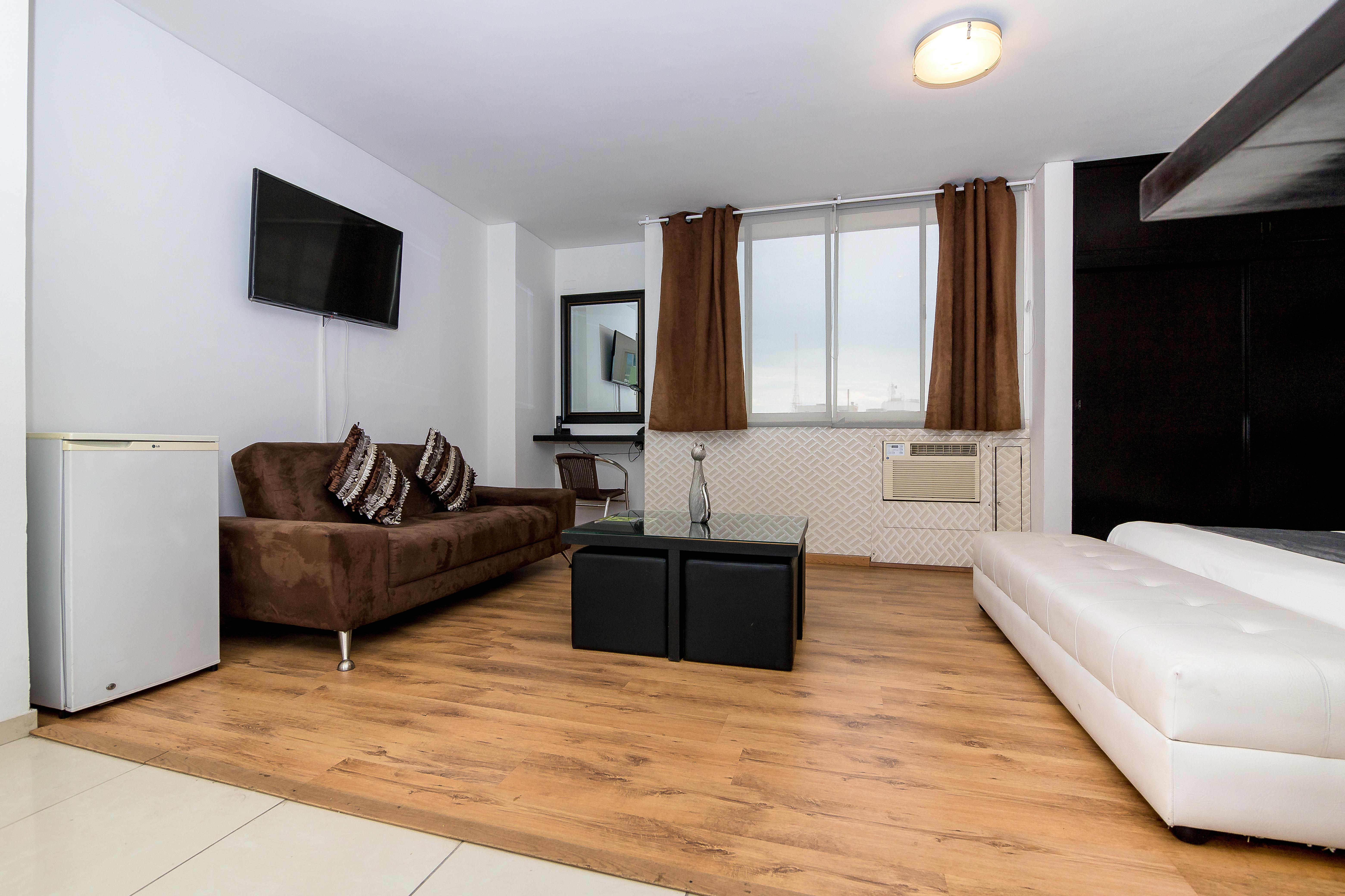 Hotel Americana Кали Екстериор снимка