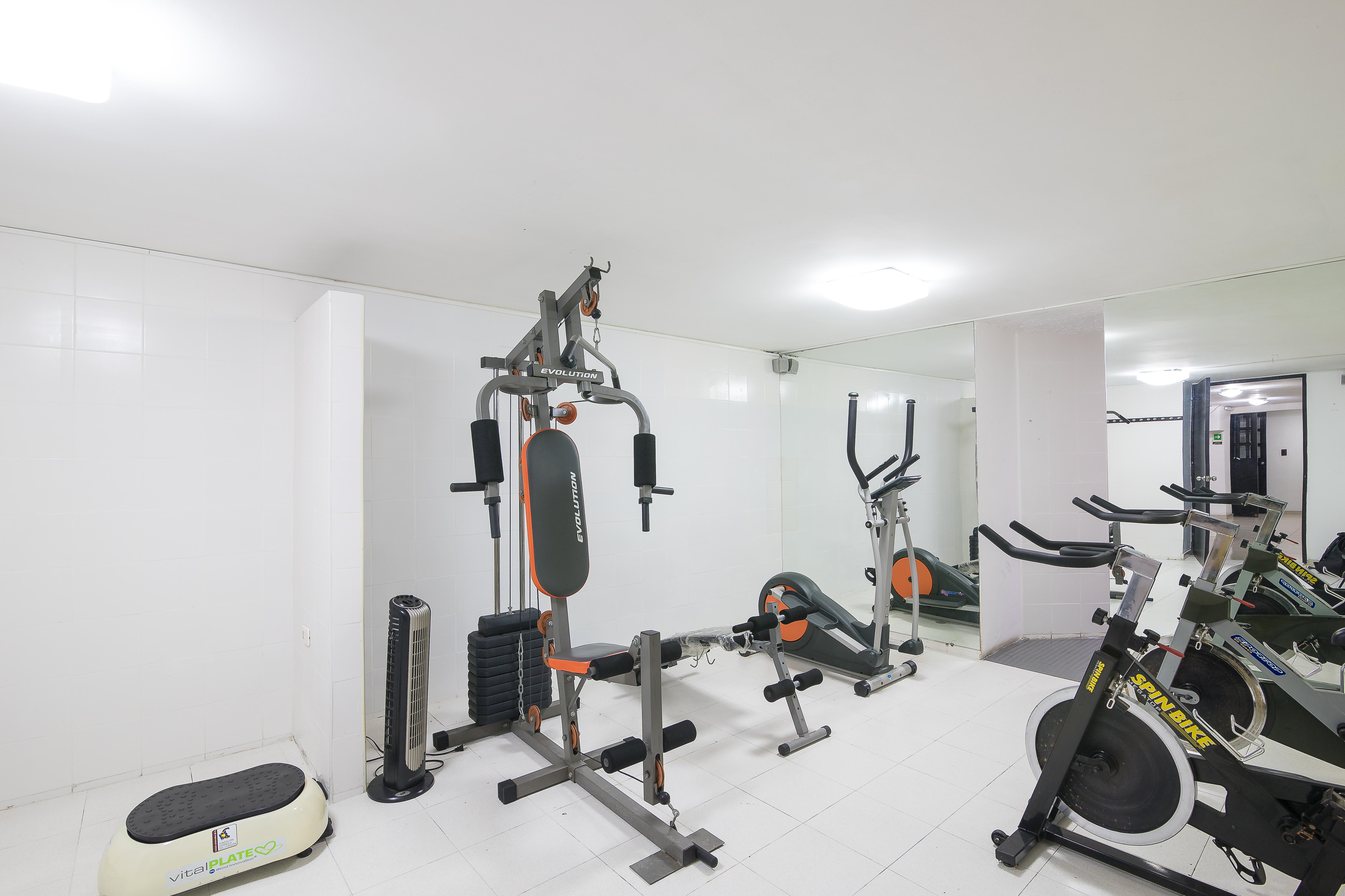 Hotel Americana Кали Екстериор снимка