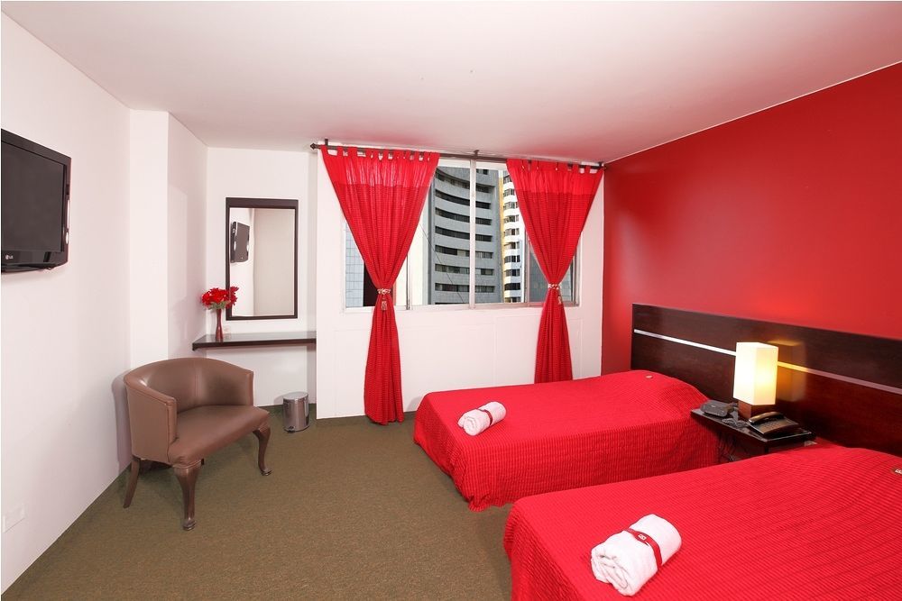 Hotel Americana Кали Екстериор снимка